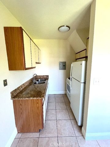 142 S Princeton Avenue 6, Fullerton, CA 92831