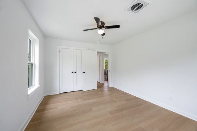 10877 Mandalay Drive, Dallas, TX 75228