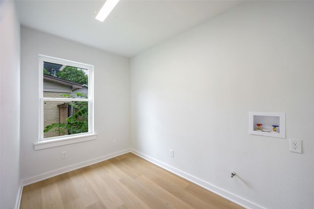 10877 Mandalay Drive, Dallas, TX 75228