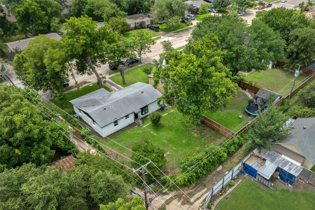 10877 Mandalay Drive, Dallas, TX 75228