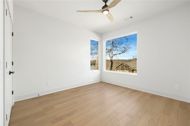 15 Reading Lane, Bella Vista, AR 72714