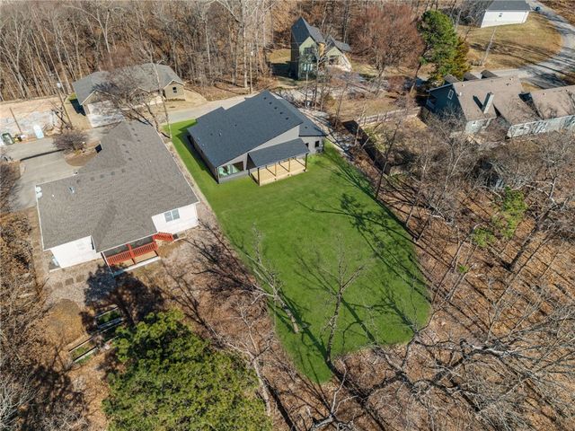 15 Reading Lane, Bella Vista, AR 72714