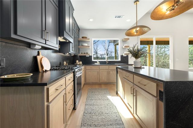 15 Reading Lane, Bella Vista, AR 72714