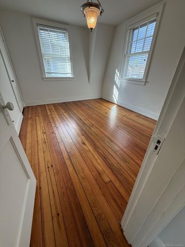 129 Oliver, Pontiac, MI 48342