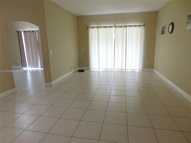 21800 SW 184th Place, Miami, FL 33170
