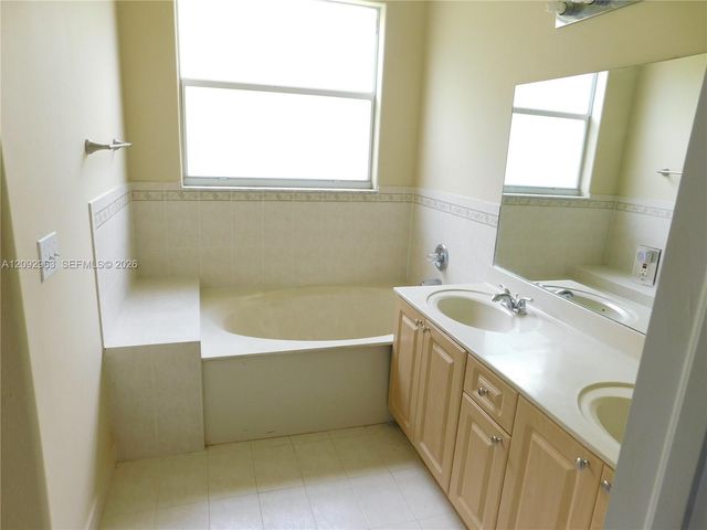 21800 SW 184th Place, Miami, FL 33170