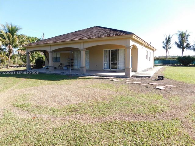 21800 SW 184th Place, Miami, FL 33170