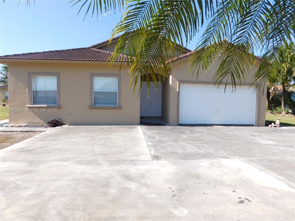 21800 SW 184th Place, Miami, FL 33170