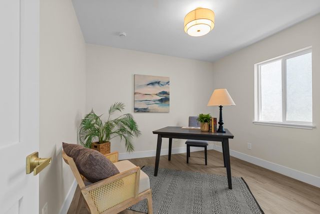 2153 Perkins Way, Sacramento, CA 95818