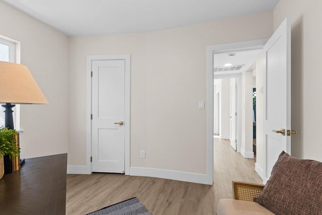 2153 Perkins Way, Sacramento, CA 95818