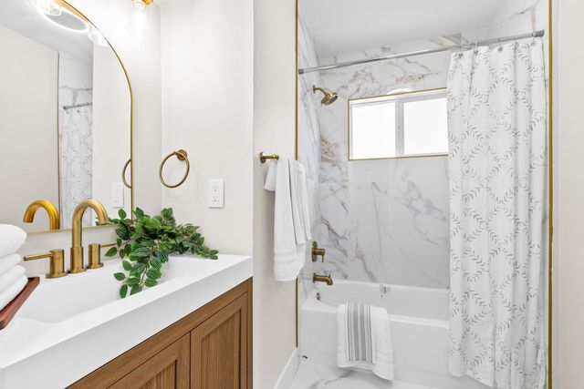 2153 Perkins Way, Sacramento, CA 95818