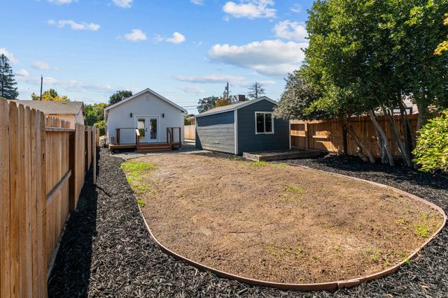 2153 Perkins Way, Sacramento, CA 95818