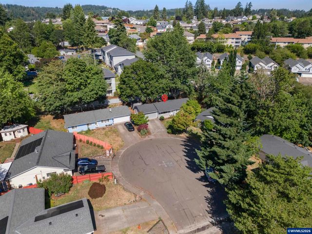 5302 Nestucca Ct S, Salem, OR 97306