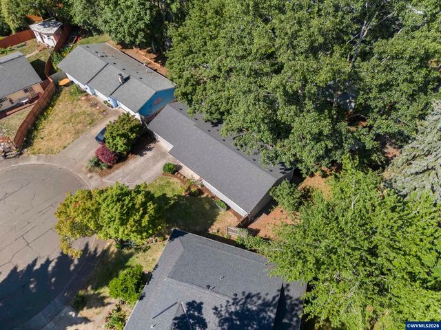 5302 Nestucca Ct S, Salem, OR 97306