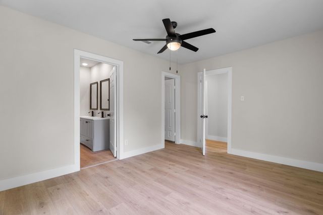 1404 E Baltimore Avenue, Fort Worth, TX 76104