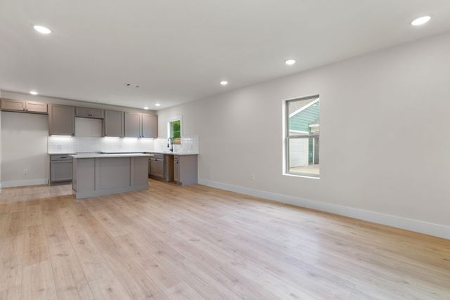 1404 E Baltimore Avenue, Fort Worth, TX 76104