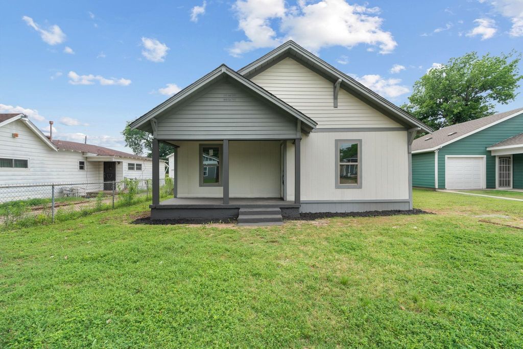 1404 E Baltimore Avenue, Fort Worth, TX 76104