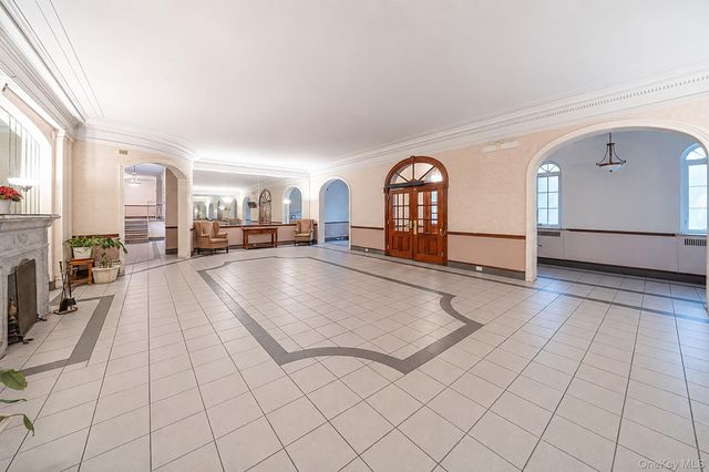 7615 35th Avenue 4E, Jackson Heights, NY 11372