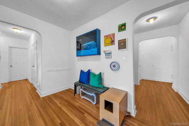 7615 35th Avenue 4E, Jackson Heights, NY 11372