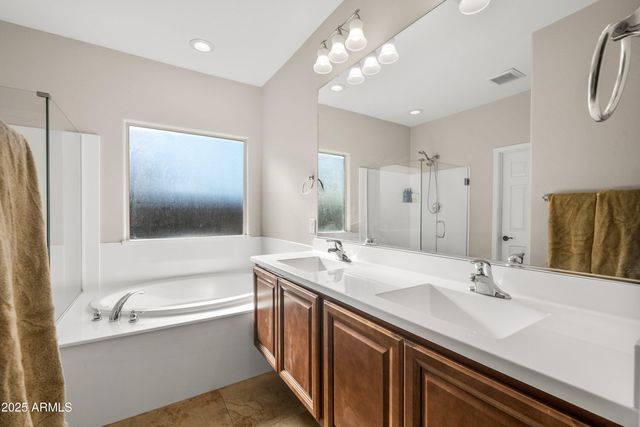 2494 N PETERSBURG Drive, Florence, AZ 85132