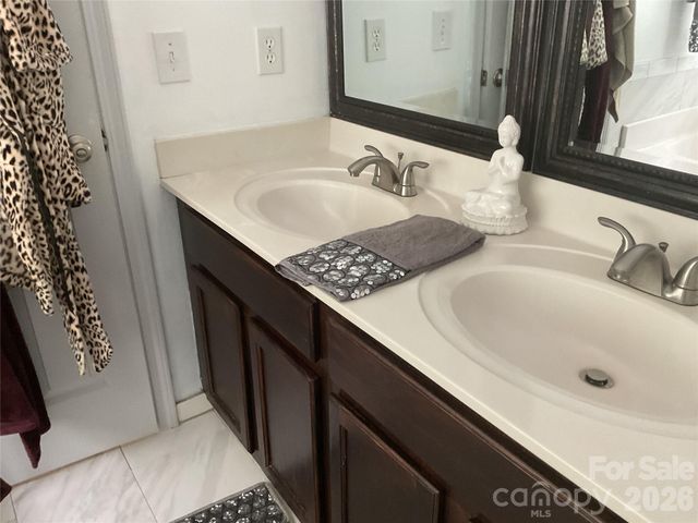 935 Wind Carved Lane, Monroe, NC 28110