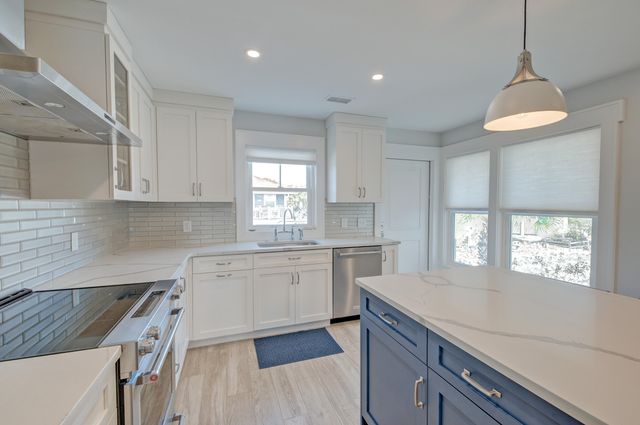 21 Beachside Drive, Isle Of Palms, SC 29451