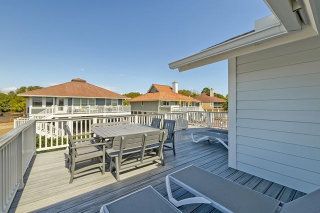 21 Beachside Drive, Isle Of Palms, SC 29451