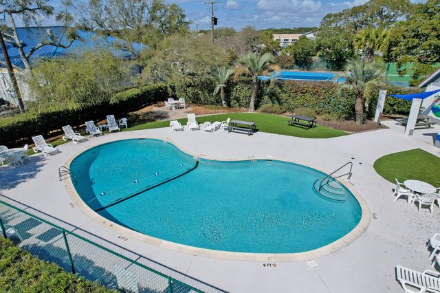 21 Beachside Drive, Isle Of Palms, SC 29451