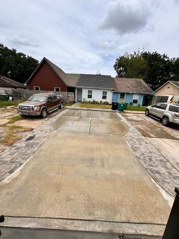 5226 Ridgevan Drive, Houston, TX 77053