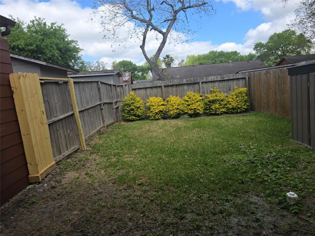 5226 Ridgevan Drive, Houston, TX 77053