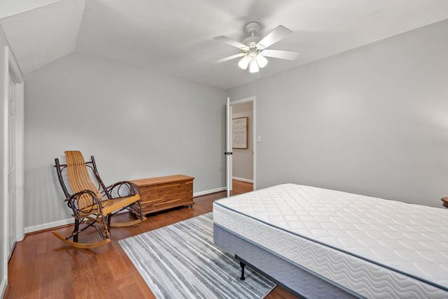 915 Rocky Hollow Rd, Erin, TN 37061