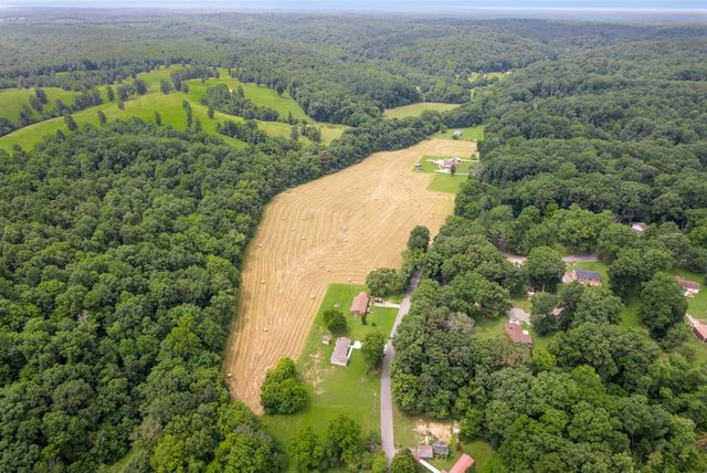 915 Rocky Hollow Rd, Erin, TN 37061