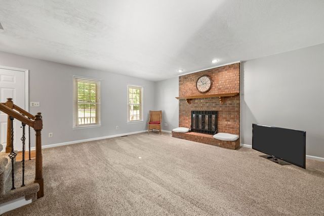 915 Rocky Hollow Rd, Erin, TN 37061