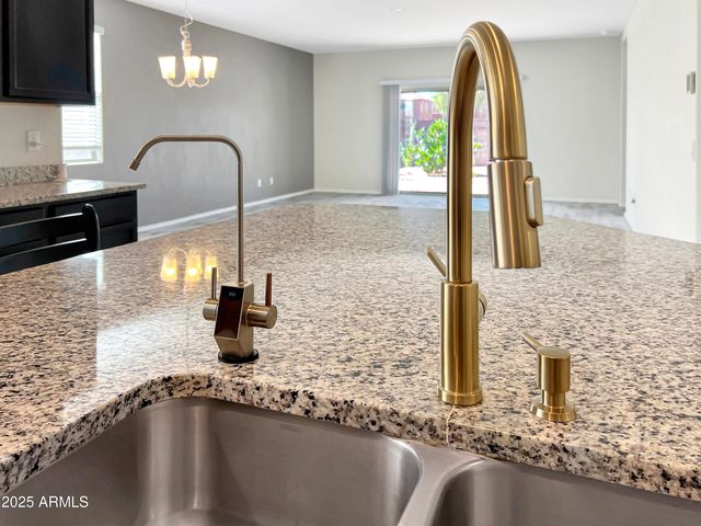 10313 E MARIGOLD Lane, Florence, AZ 85132