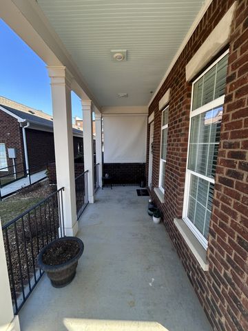 2089 Branford Pl Unit 101, Thompsons Station, TN 37179