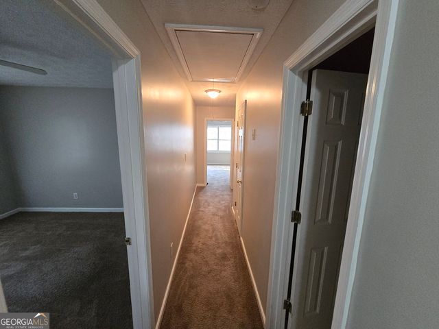 724 Jamie Way NE, Woodstock, GA 30188