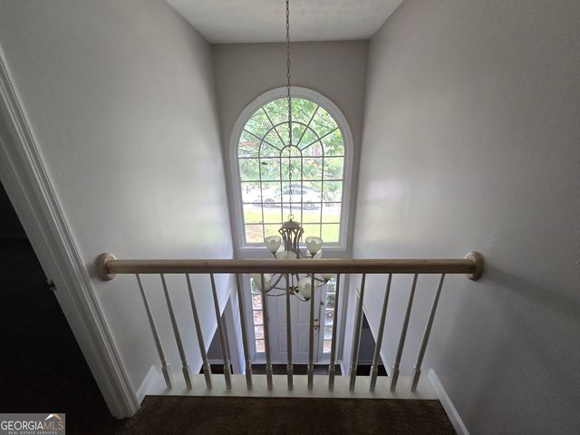 724 Jamie Way NE, Woodstock, GA 30188
