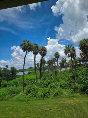 4640 WILLET COOPER COURT, Tampa, FL 33619