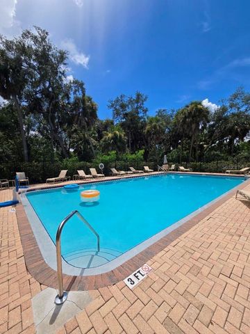 4640 WILLET COOPER COURT, Tampa, FL 33619