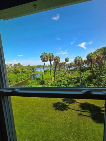 4640 WILLET COOPER COURT, Tampa, FL 33619