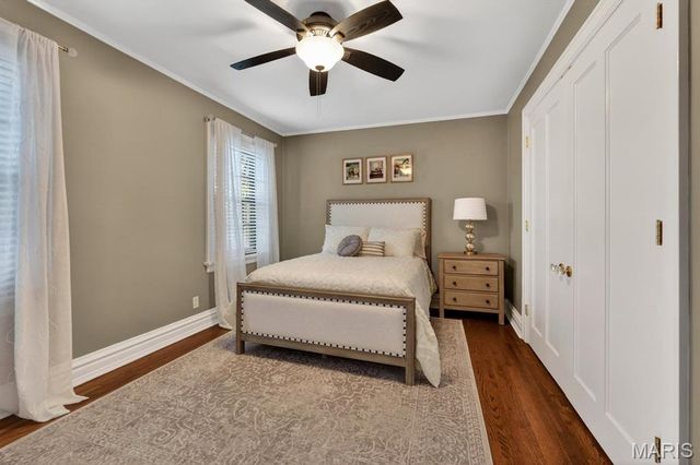 457 Yorkshire Place, Webster Groves, MO 63119