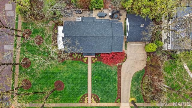 457 Yorkshire Place, Webster Groves, MO 63119