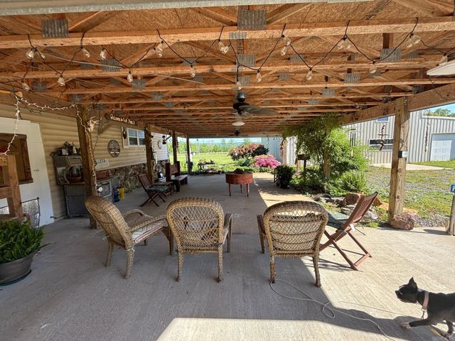 4875 Wilburn Rd., Wilburn, AR 72179