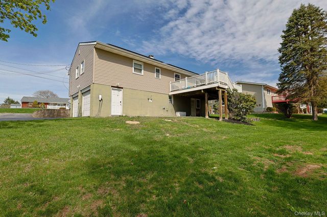 4 North Drive, Poughkeepsie, NY 12603