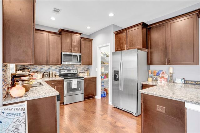 7789 Village Pass, Fairburn, GA 30213