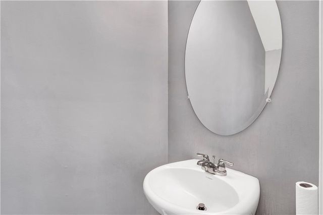 7789 Village Pass, Fairburn, GA 30213