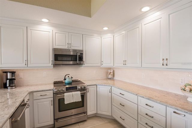 19519 GULF BOULEVARD 202, Indian Shores, FL 33785