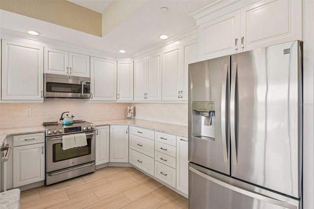 19519 GULF BOULEVARD 202, Indian Shores, FL 33785