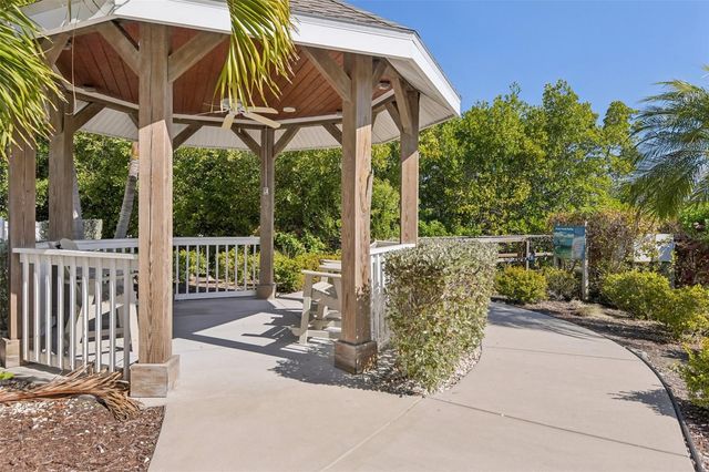 19519 GULF BOULEVARD 202, Indian Shores, FL 33785