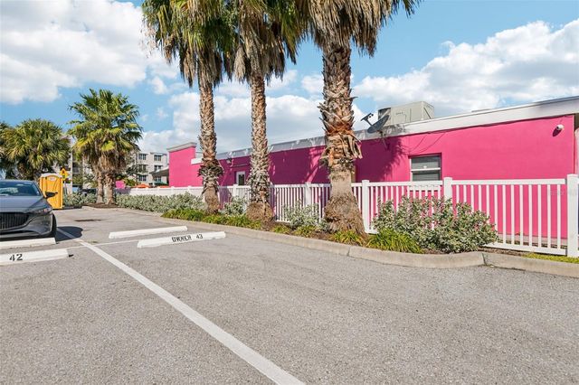 19519 GULF BOULEVARD 202, Indian Shores, FL 33785